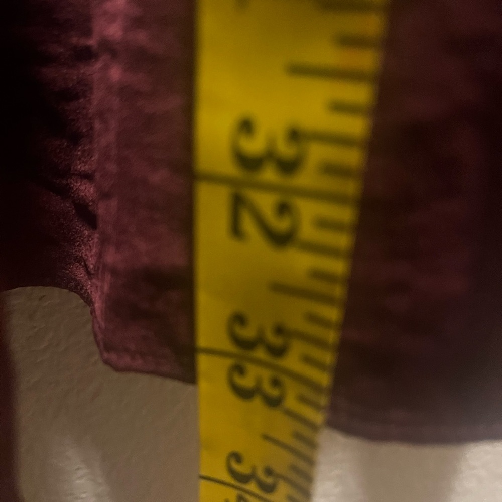 Burgundy Pleated Capri Pant - Picture 3 of 3